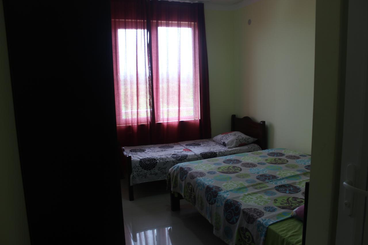 Hotel อูเรคี ภายนอก รูปภาพ