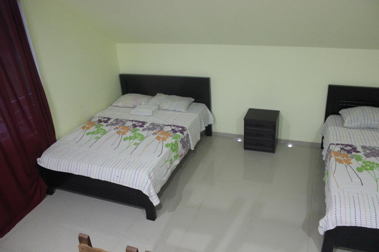 Hotel อูเรคี ภายนอก รูปภาพ